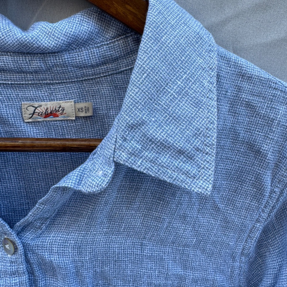 Faherty Linen Button Down Shirt XS Blue Long Sleeve Coastal Beachy WWU2007-BBW